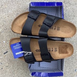 NEW Birkenstock Arizona Black Size 40 (L9/M7)